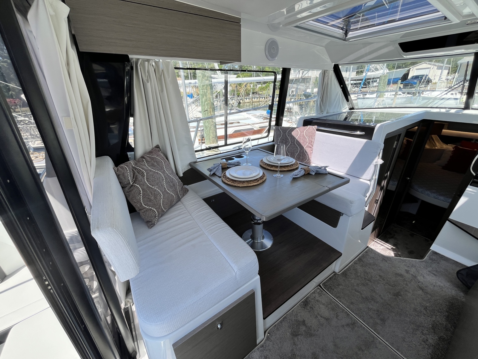 34ft Jeanneau Yacht For Sale