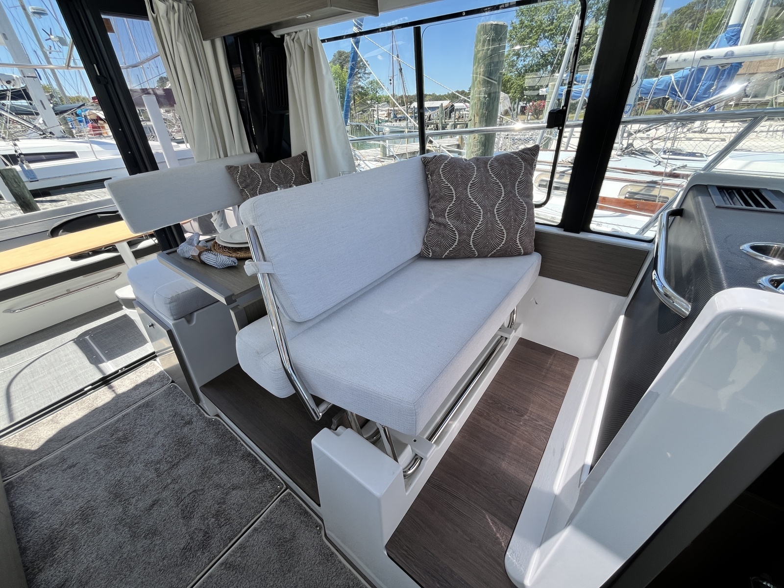 34ft Jeanneau Yacht For Sale