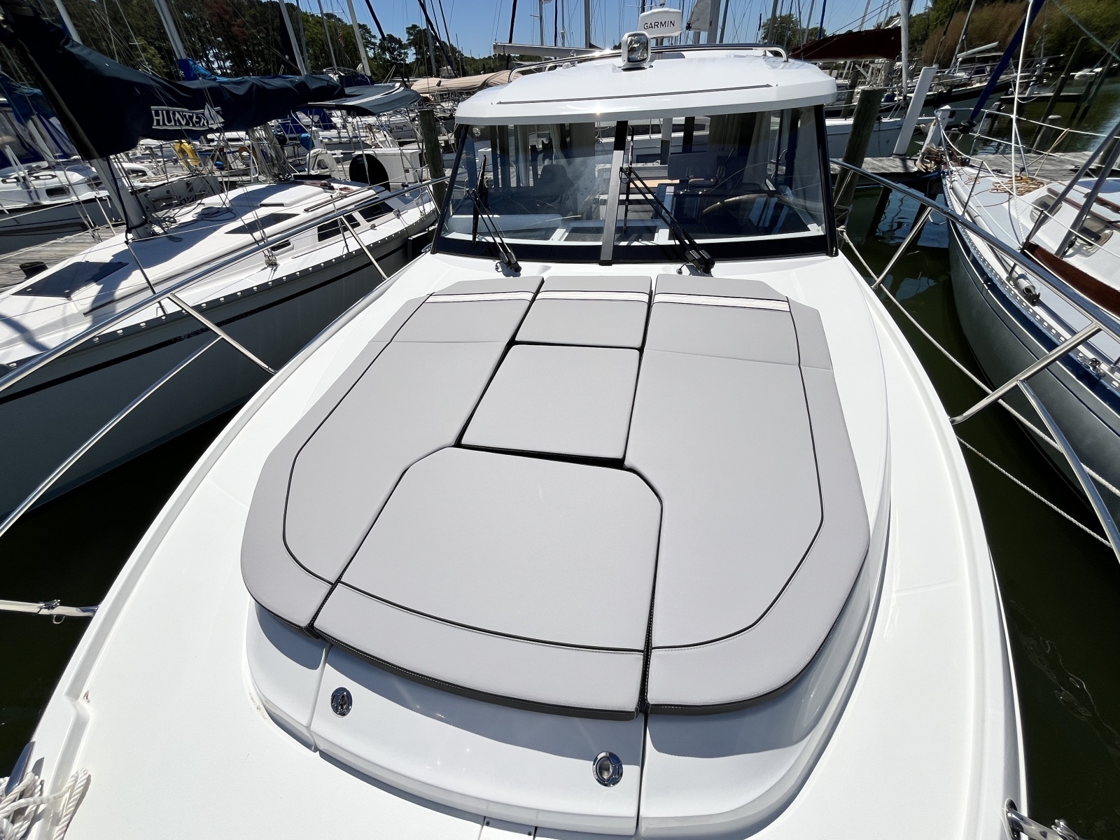 34ft Jeanneau Yacht For Sale