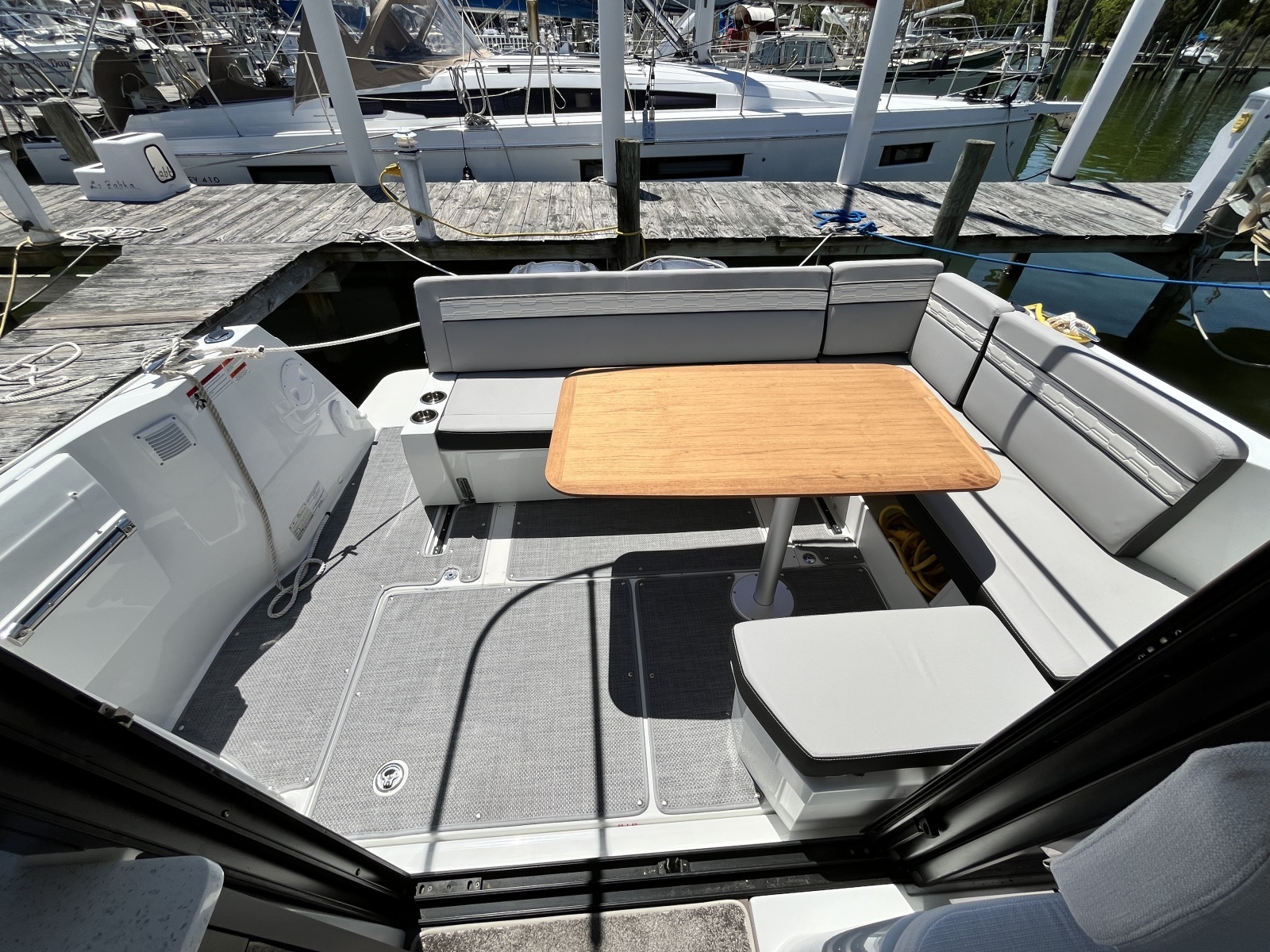 34ft Jeanneau Yacht For Sale