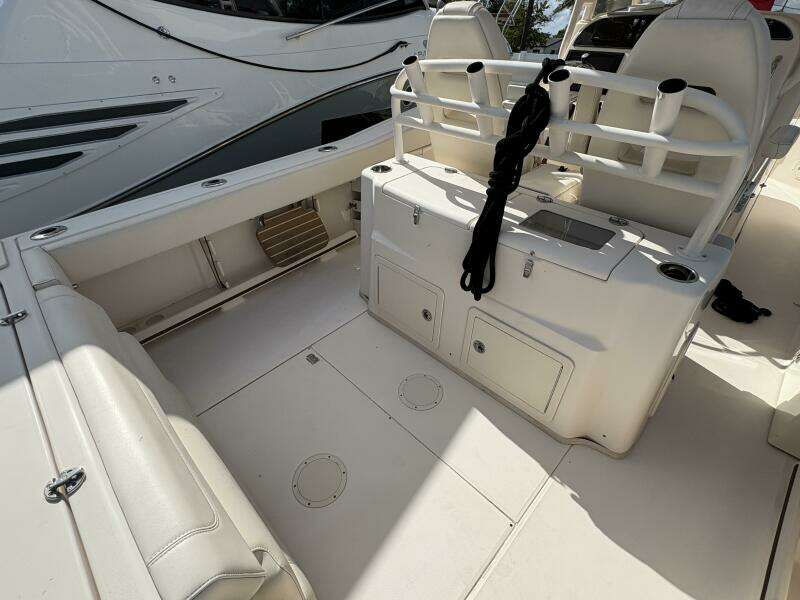 31ft Grady White Yacht For Sale