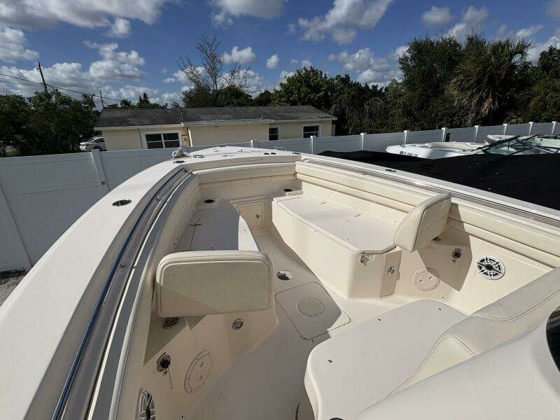 31ft Grady White Yacht For Sale