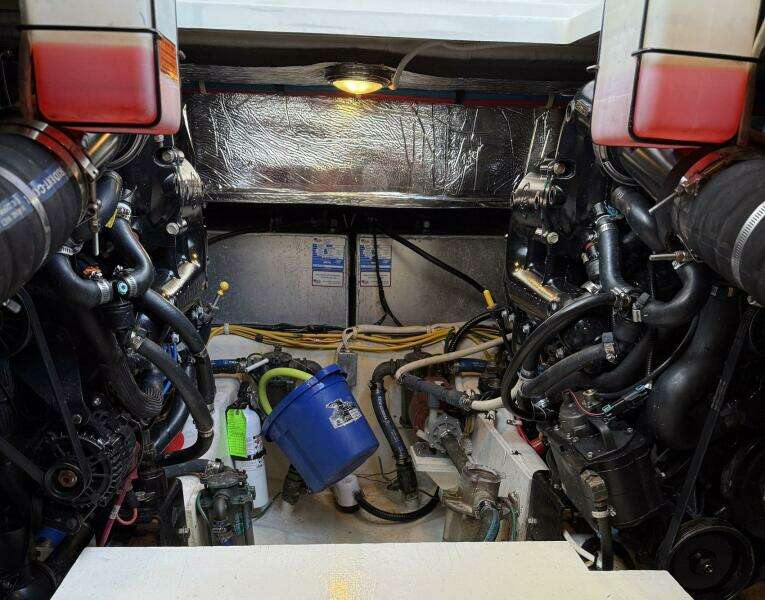 Long Gone 34ft Carver Yacht For Sale