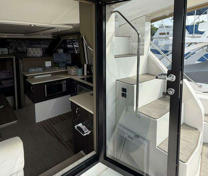 Long Gone 34ft Carver Yacht For Sale