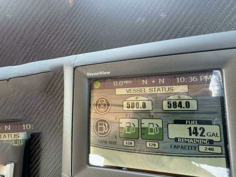 Long Gone 34ft Carver Yacht For Sale