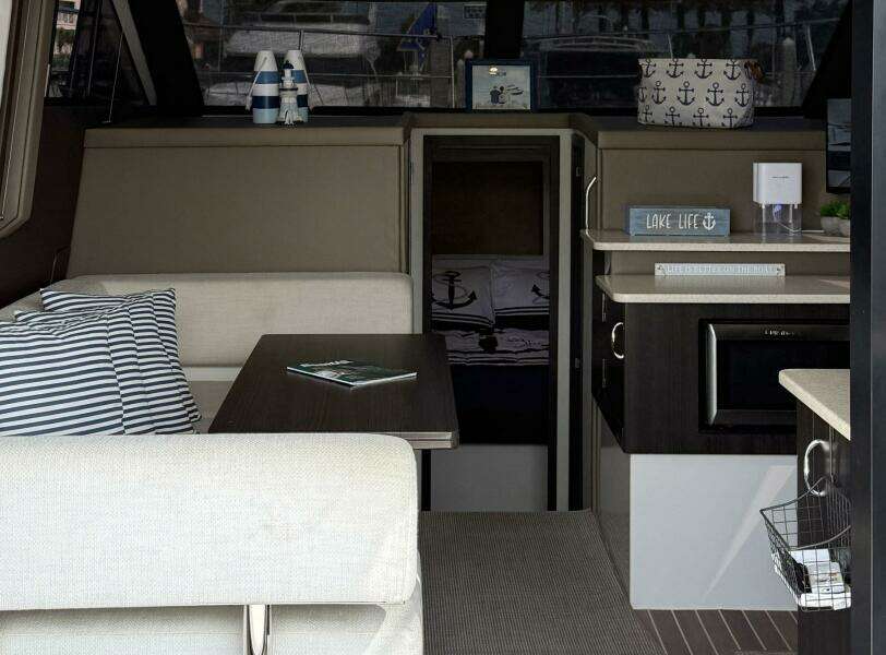 Long Gone 34ft Carver Yacht For Sale