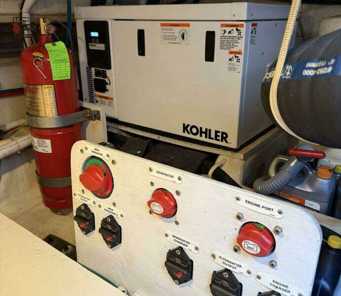 Long Gone 34ft Carver Yacht For Sale