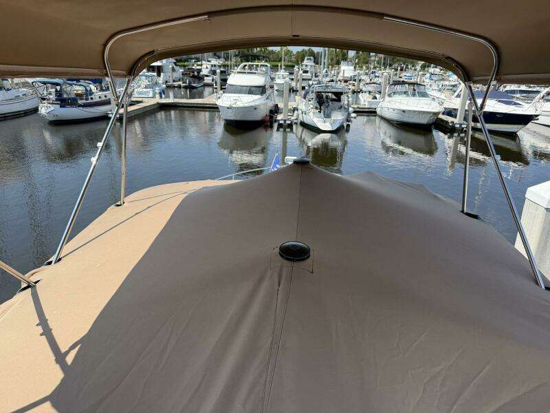 Long Gone 34ft Carver Yacht For Sale