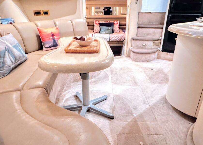 SEASCAPE 40ft Sea Ray Yacht For Sale