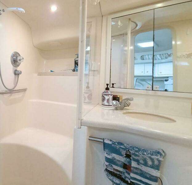 SEASCAPE 40ft Sea Ray Yacht For Sale