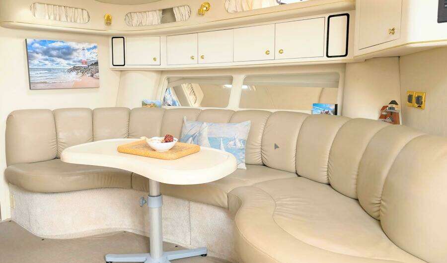 SEASCAPE 40ft Sea Ray Yacht For Sale