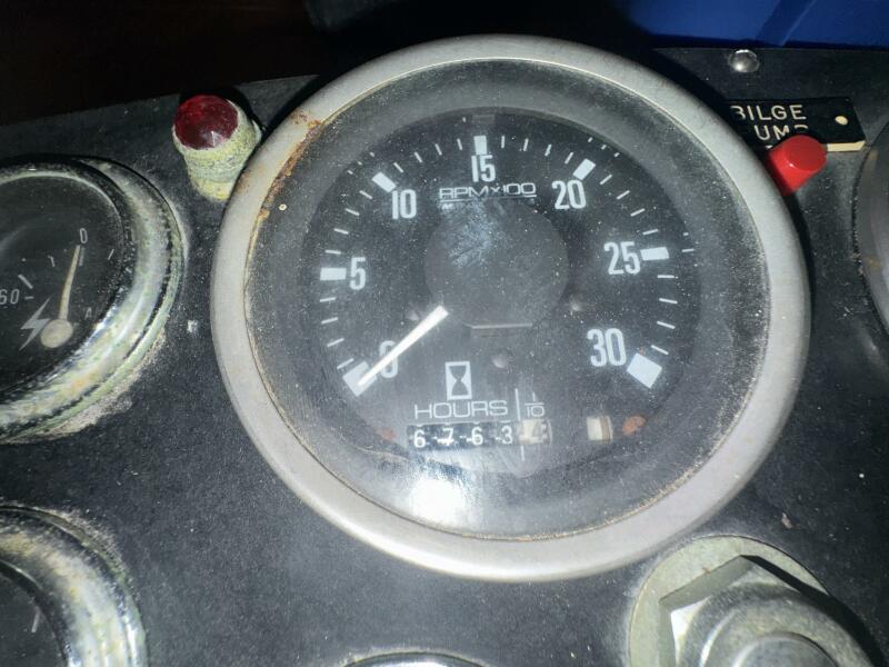 44' 1981 Marine Trader Double Cabin