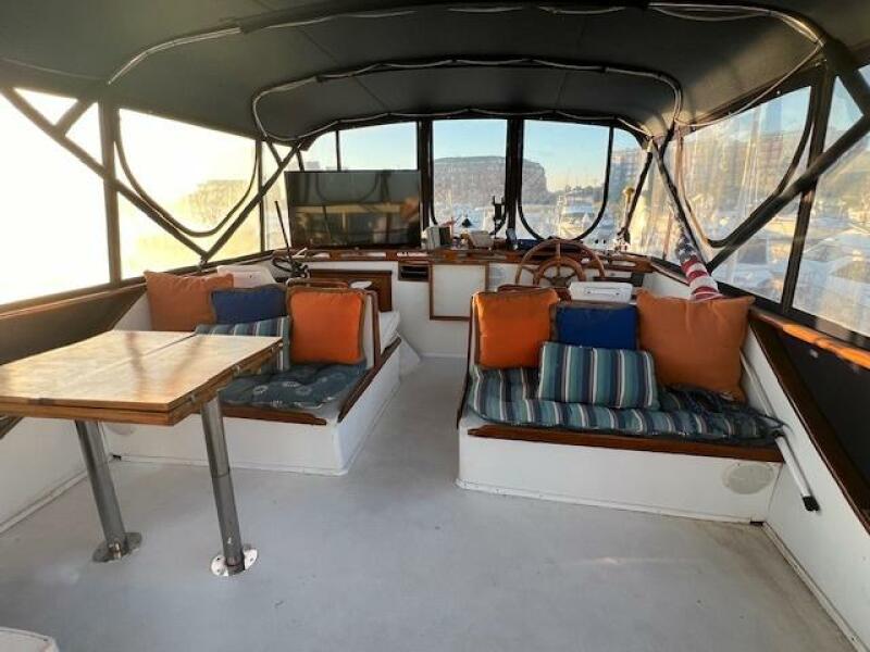 44' 1981 Marine Trader Double Cabin