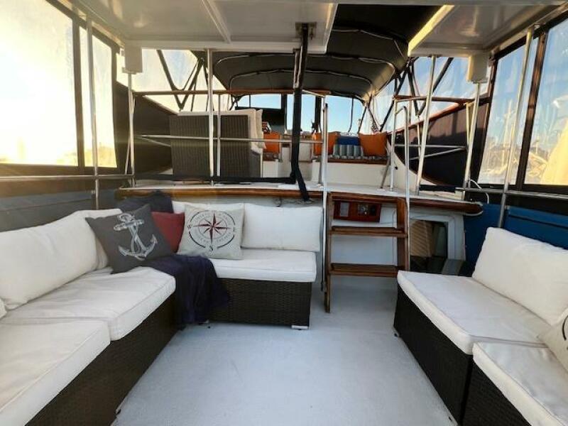 44' 1981 Marine Trader Double Cabin