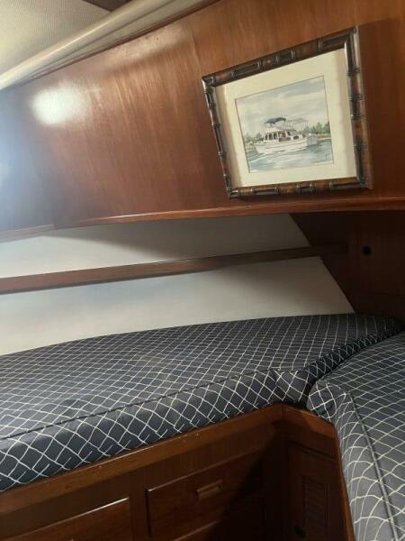 44' 1981 Marine Trader Double Cabin
