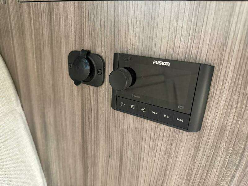 SEA JAY 32ft Sea Ray Yacht For Sale