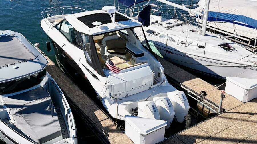 SEA JAY 32ft Sea Ray Yacht For Sale