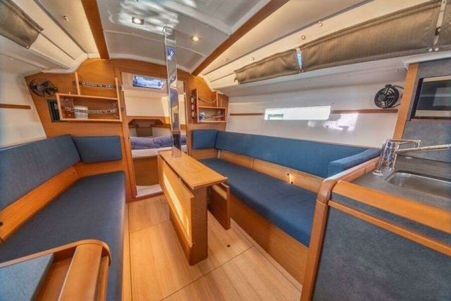 Rivendell 34ft Jeanneau Yacht For Sale