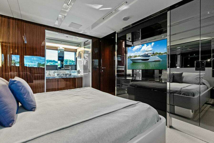 Dreaming 76ft Riva Yacht For Sale