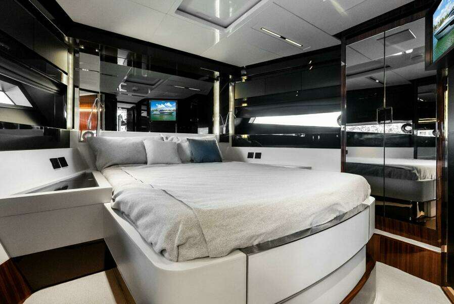 Dreaming 76ft Riva Yacht For Sale
