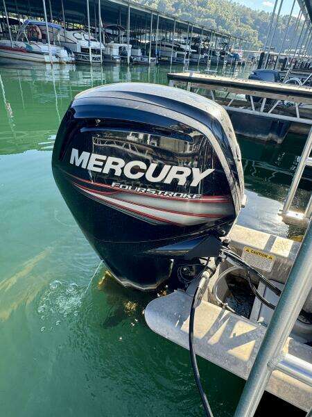 21ft Sun Tracker Yacht For Sale