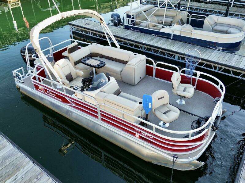 21ft Sun Tracker Yacht For Sale