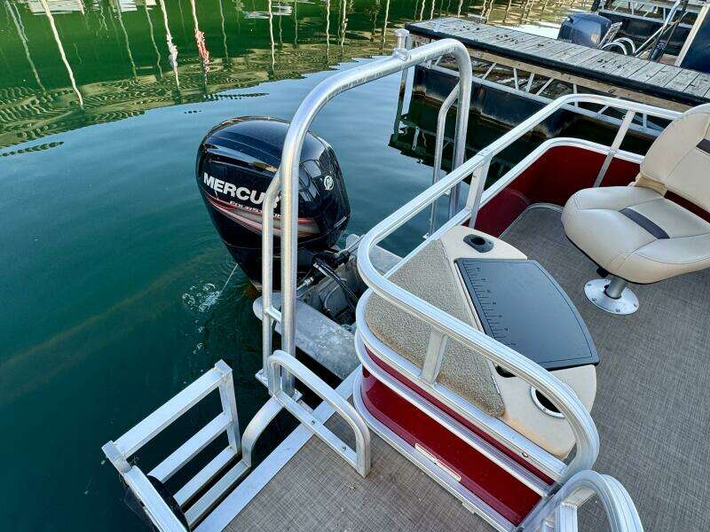 21ft Sun Tracker Yacht For Sale