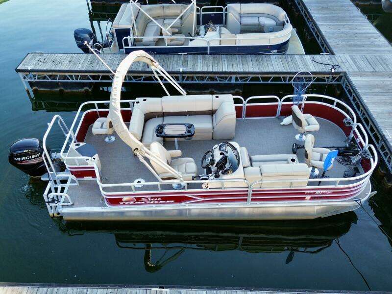 21ft Sun Tracker Yacht For Sale