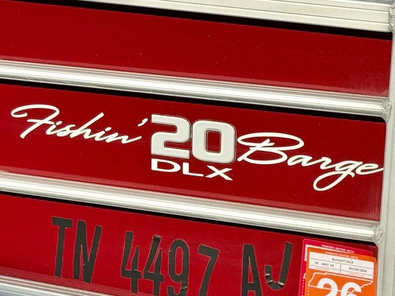 21' 2019 Sun Tracker Fishin' Barge 20DLX