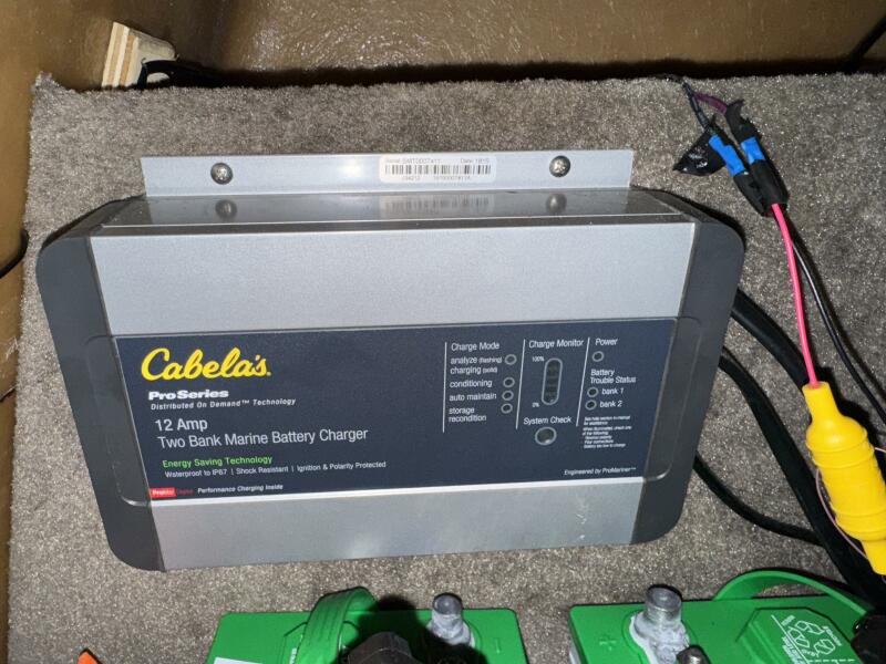 21' 2019 Sun Tracker Fishin' Barge 20DLX