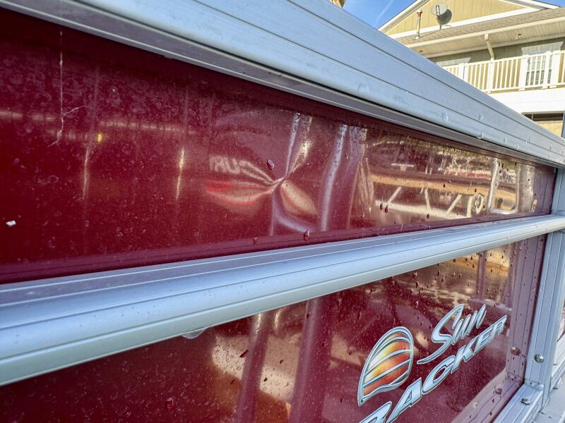 21' 2019 Sun Tracker Fishin' Barge 20DLX