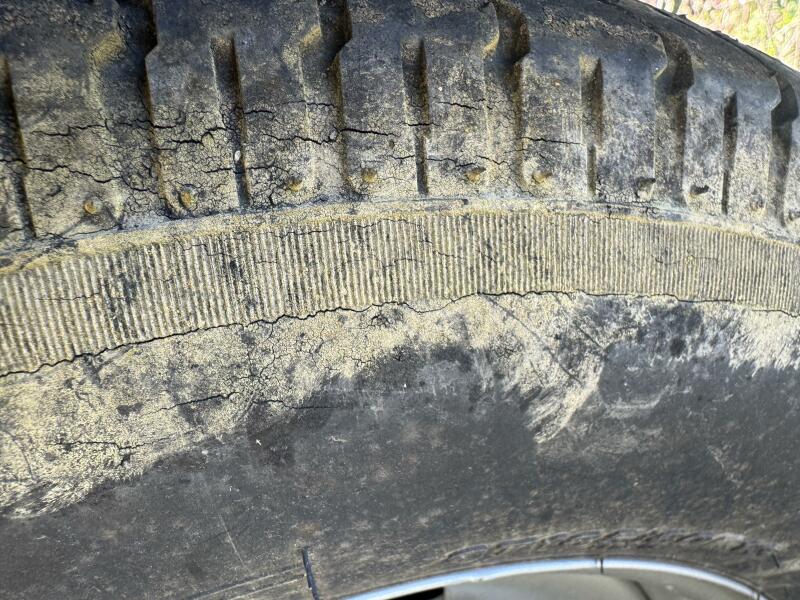 21' 2019 Sun Tracker Fishin' Barge 20DLX