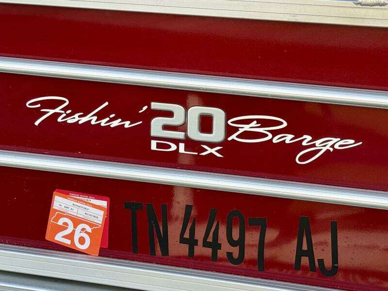 21ft Sun Tracker Yacht For Sale