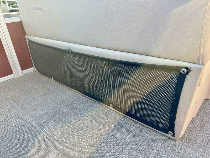 21ft Sun Tracker Yacht For Sale