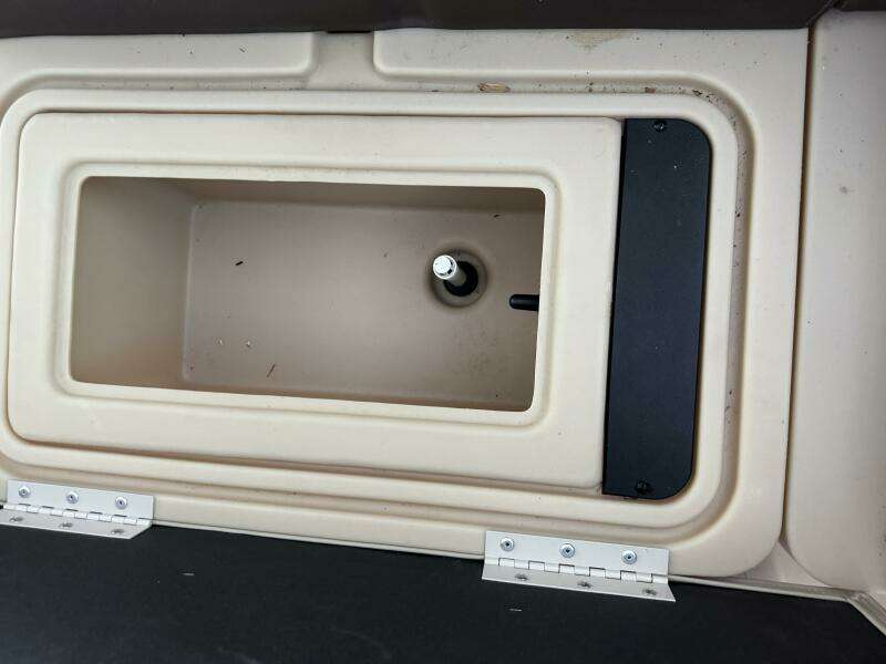 21ft Sun Tracker Yacht For Sale