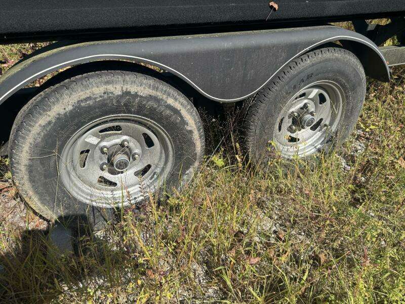 21ft Sun Tracker Yacht For Sale