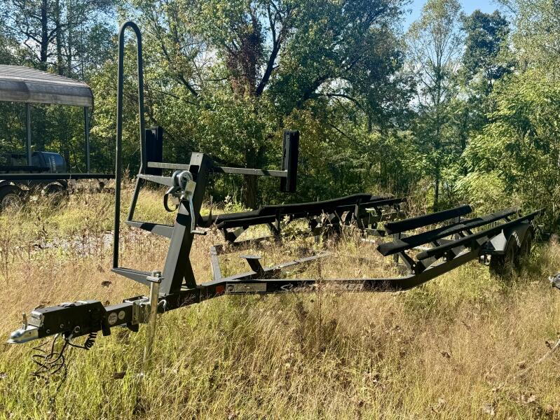 21' 2019 Sun Tracker Fishin' Barge 20DLX