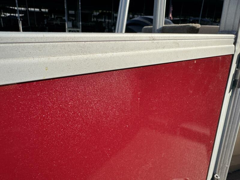 21' 2019 Sun Tracker Fishin' Barge 20DLX