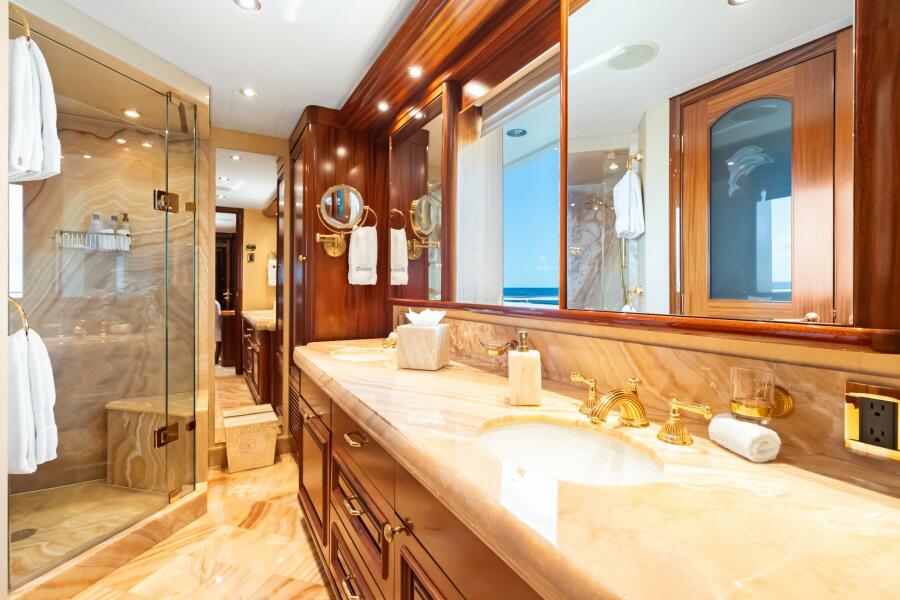 142' 2010 Westport Superyacht