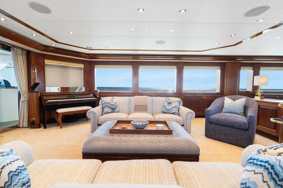 142' 2010 Westport Superyacht