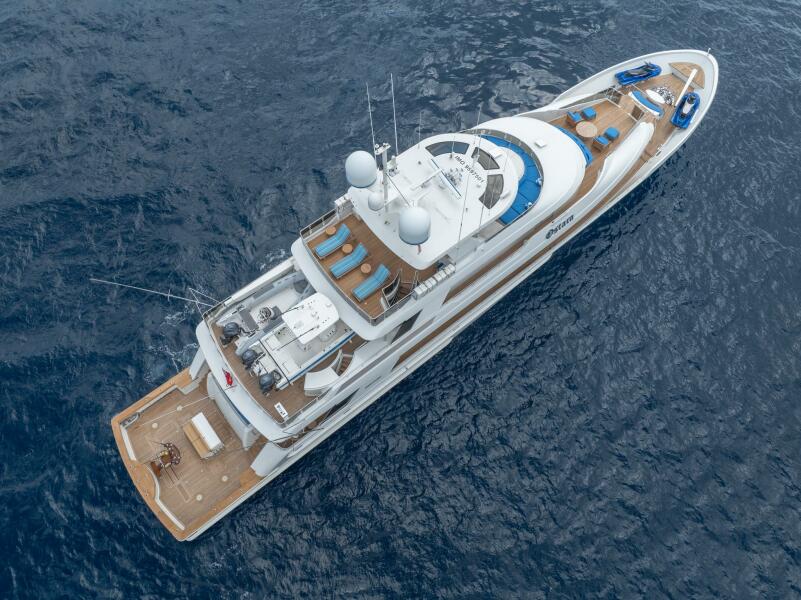 142' 2010 Westport Superyacht