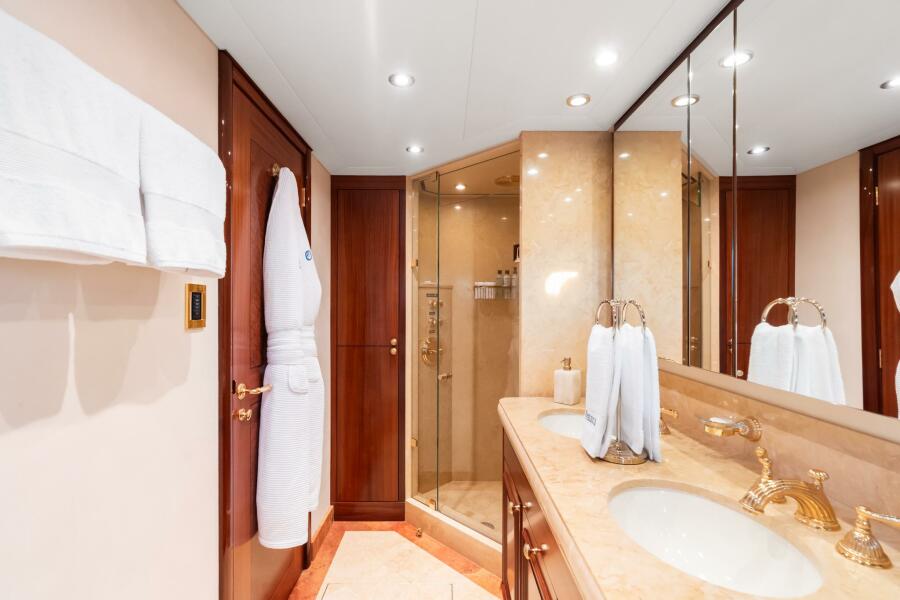 142' 2010 Westport Superyacht