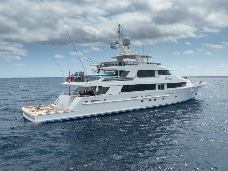 142' 2010 Westport Superyacht