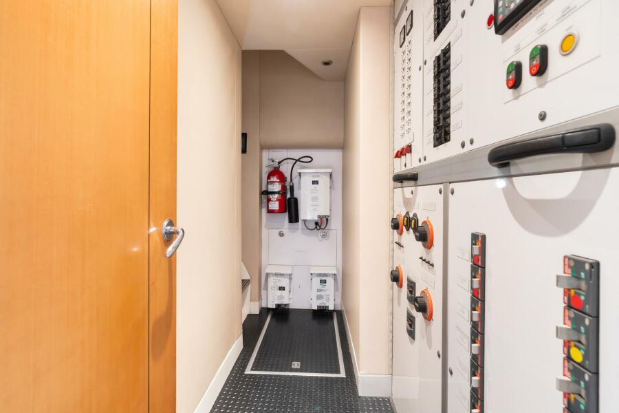 142' 2010 Westport Superyacht