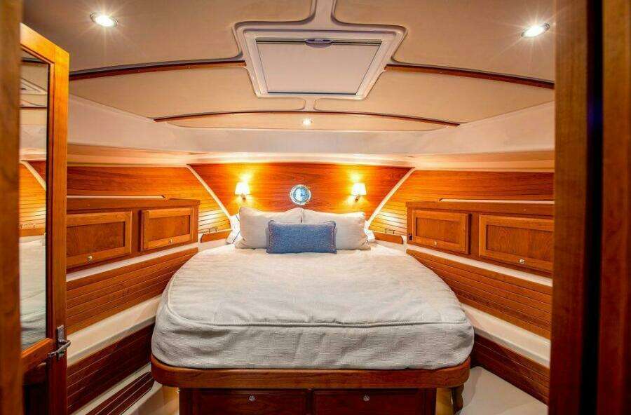 37ft Back Cove Yacht For Sale