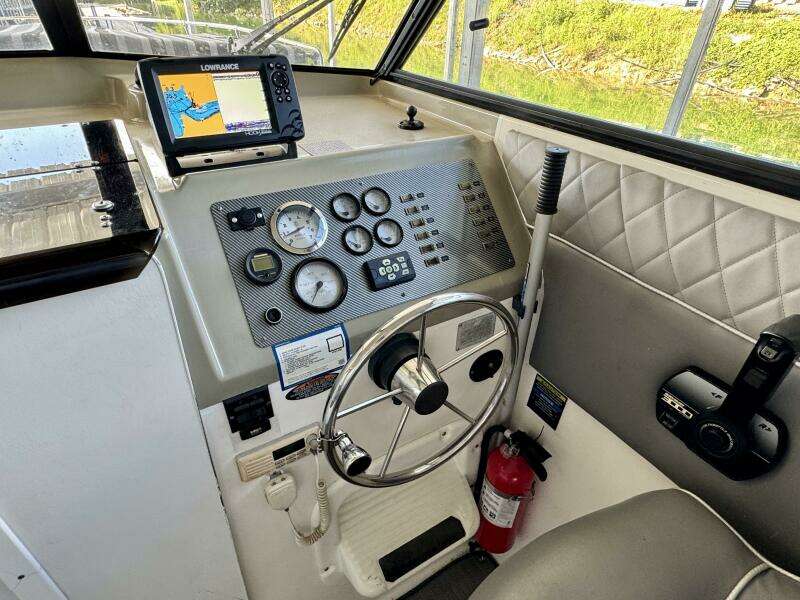 29ft Bayliner Yacht For Sale