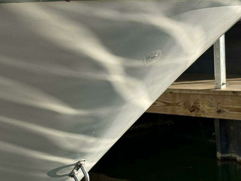 29ft Bayliner Yacht For Sale