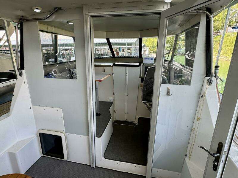 29ft Bayliner Yacht For Sale