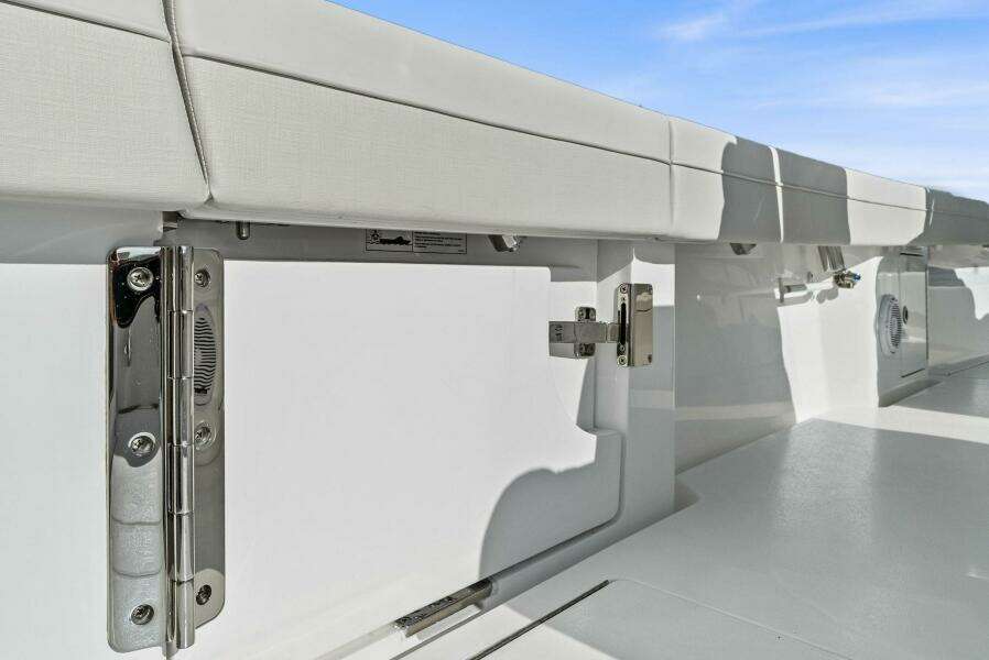 Valhalla Boatworks V 33 (38)