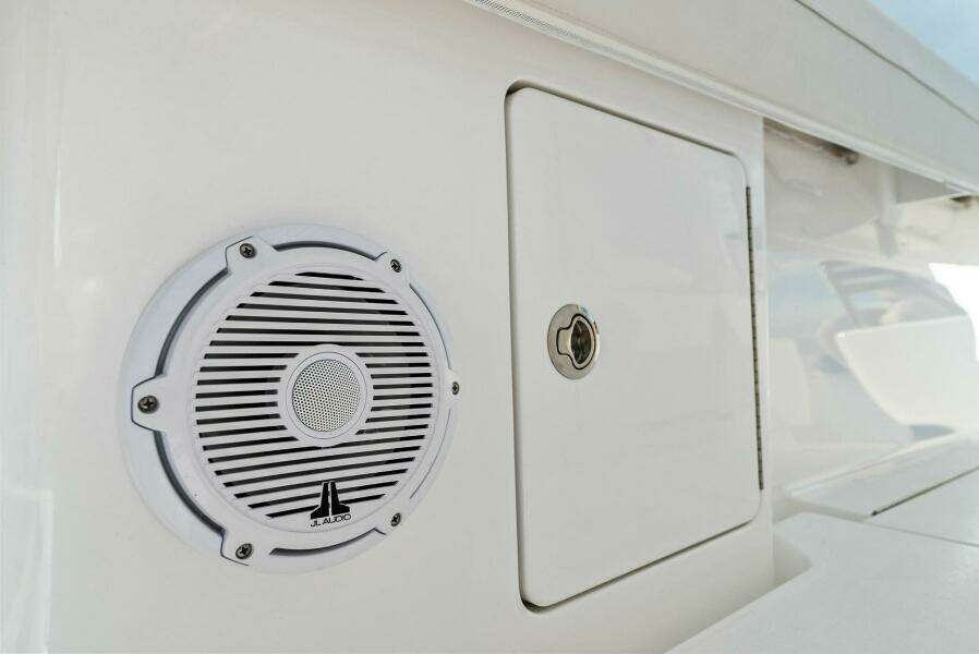 Valhalla Boatworks V 33 (48)